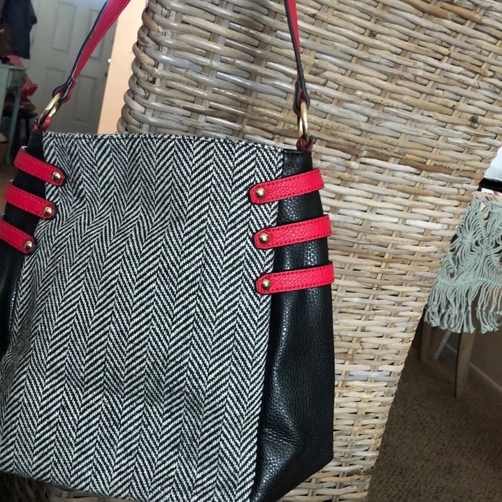 Herringbone style shoulder bag